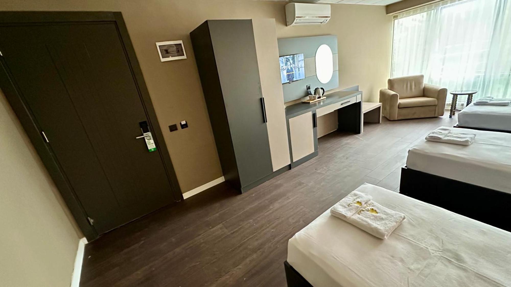 Esse Joven Hotel Antalya Kültér fotó
